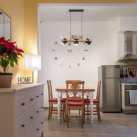 Apartment Romantic In Downtown *